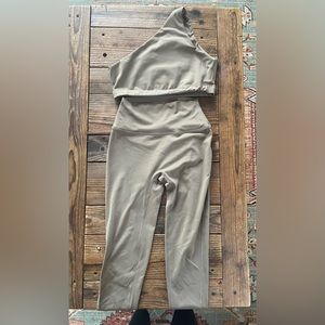 Luxform by Set active size small in stable